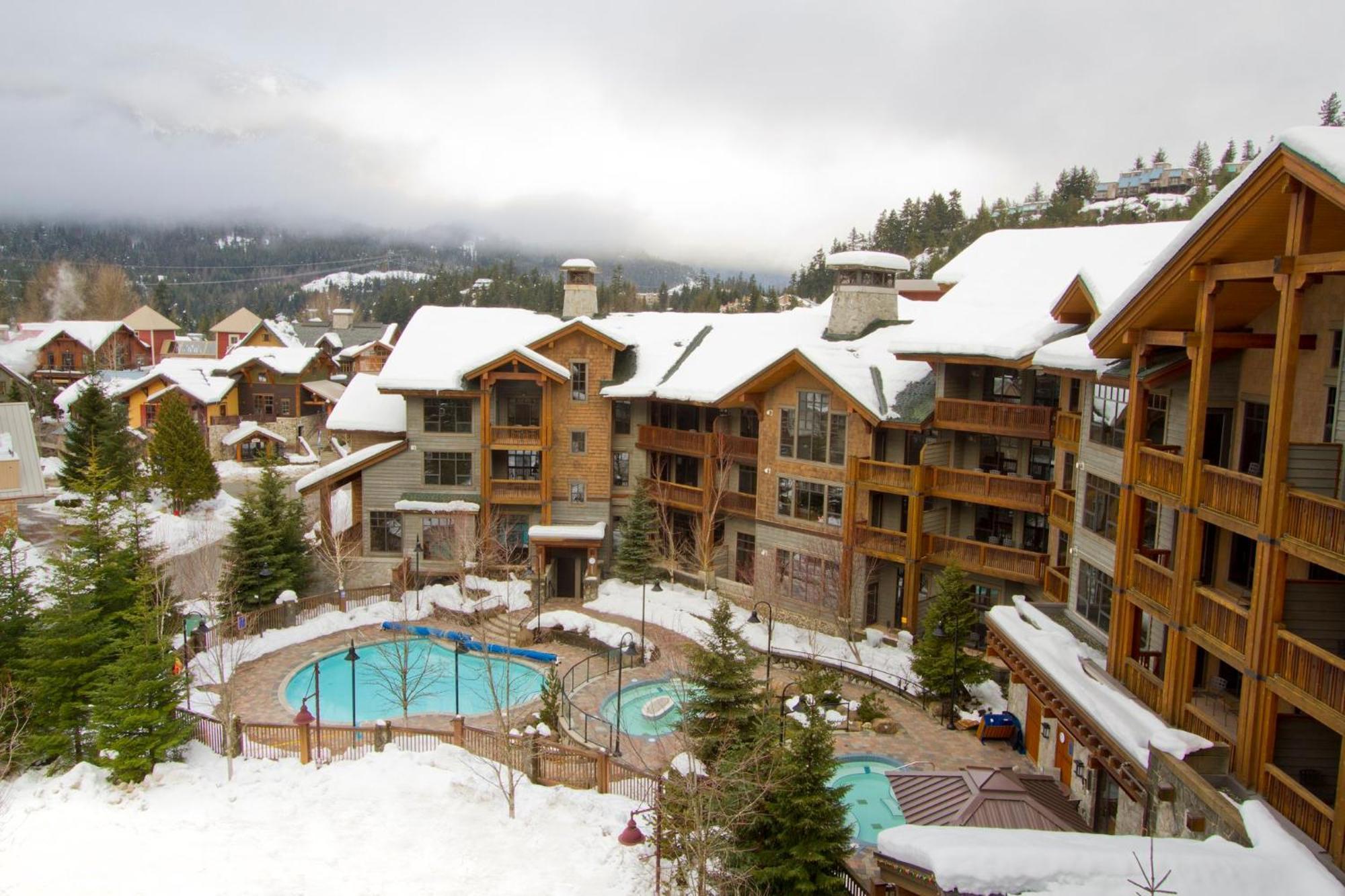 First Tracks Lodge Γουίστλερ Εξωτερικό φωτογραφία