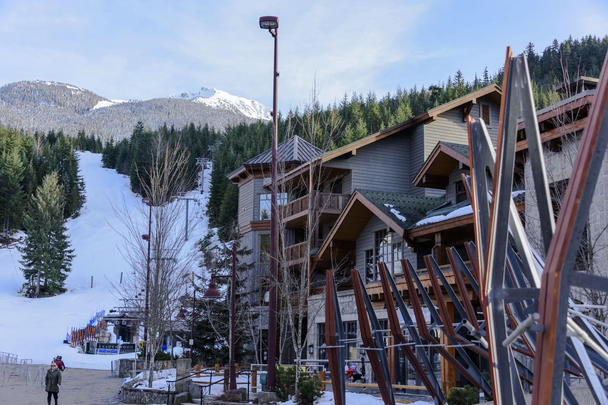 First Tracks Lodge Γουίστλερ Εξωτερικό φωτογραφία